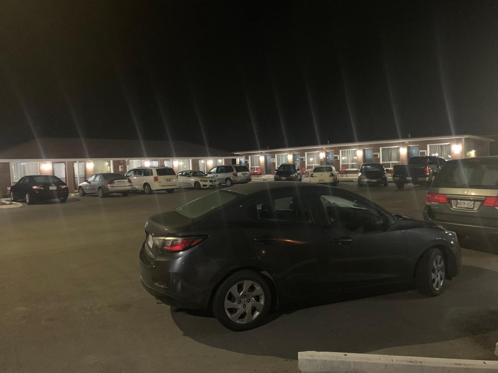 Twin Oaks Motel Orono Dış mekan fotoğraf