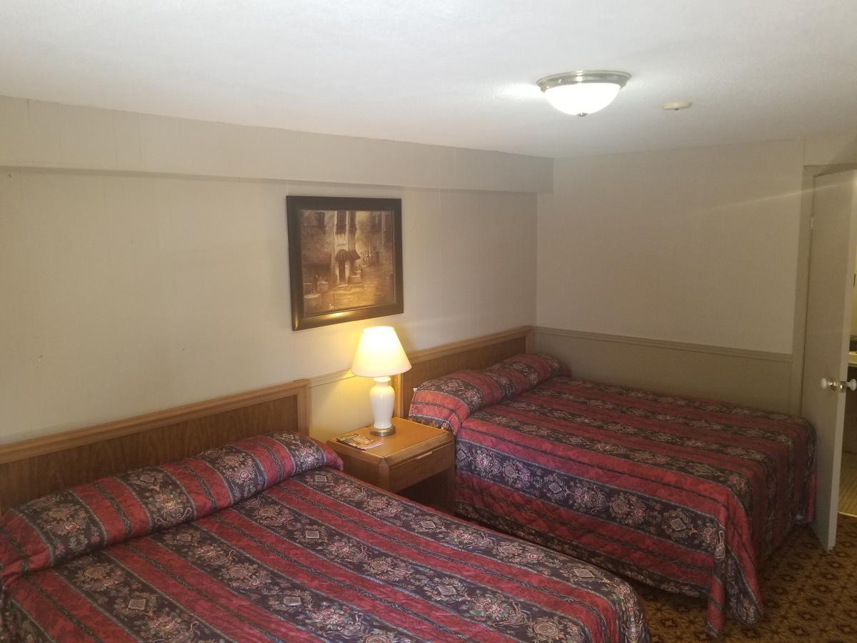 Twin Oaks Motel Orono Dış mekan fotoğraf